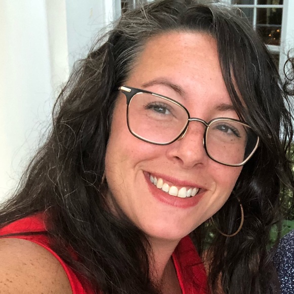 Meet your Posher, Dawn - Picture 4 of 4